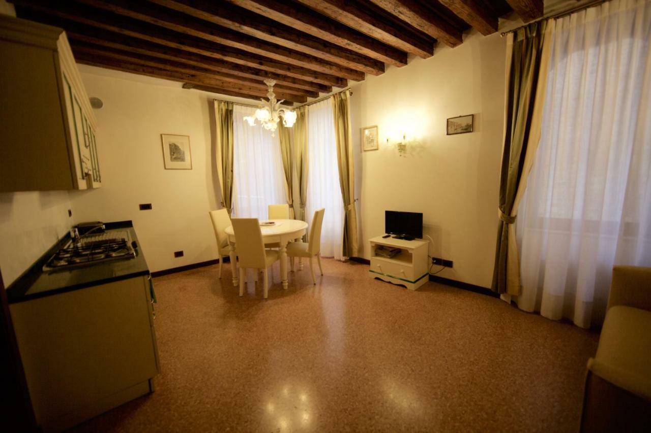 Family Three Minutes From San Marco Square, Appartamento Venezia